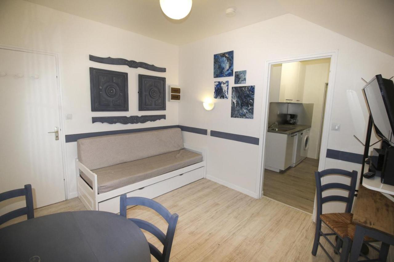 Au Clos Paille Posay Hotel